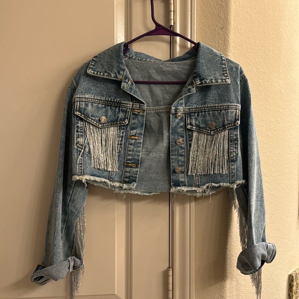 Blue denim cropped jacket with silver fringe